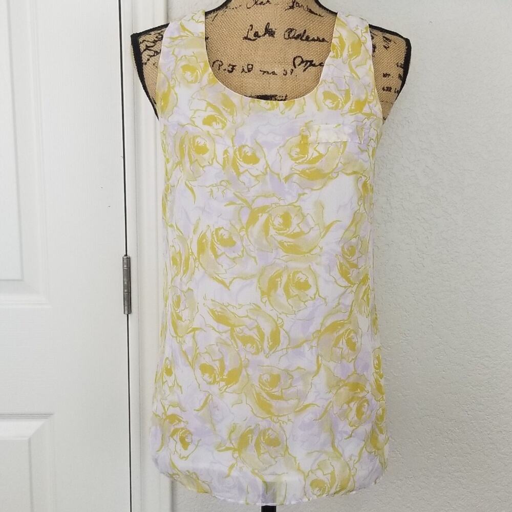 The Limited tank sz S